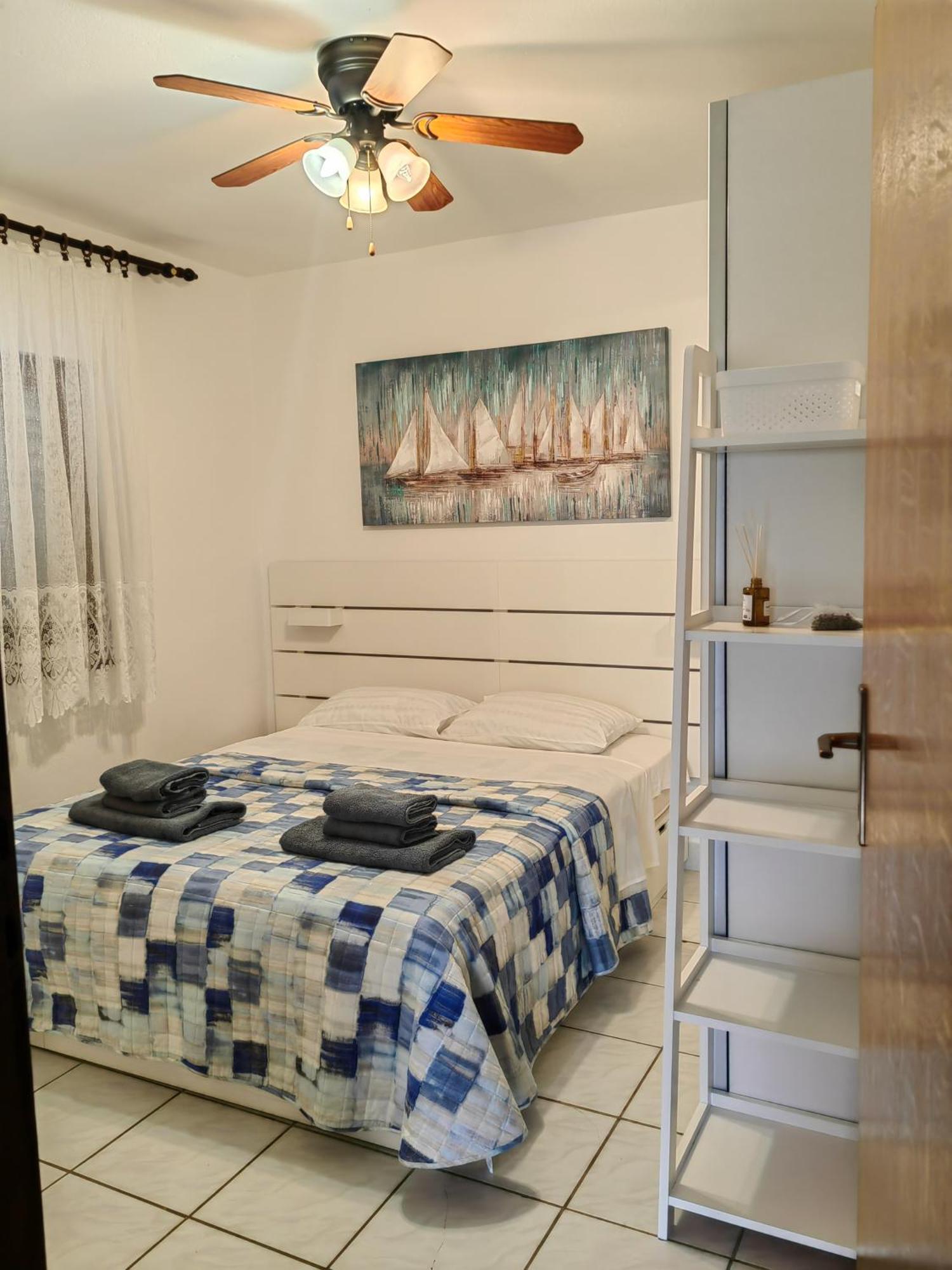 Holiday House Tara วีร์ ภายนอก รูปภาพ
